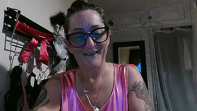 Snapshot of Mistress-Ivy51 chatting on October 20, 2025, 6:26 am Mistress-Ivy51 online show from October 20, 2025, 6:26 am