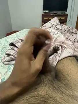 Snapshot of mota_lund_5 chatting on March 4, 2026, 7:49 am mota lund 5 online show from March 4, 2026, 7:49 am