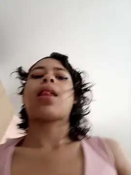 Snapshot of Tendercouple1 chatting on October 5, 2025, 2:41 pm Tendercouple1 online show from October 5, 2025, 2:41 pm