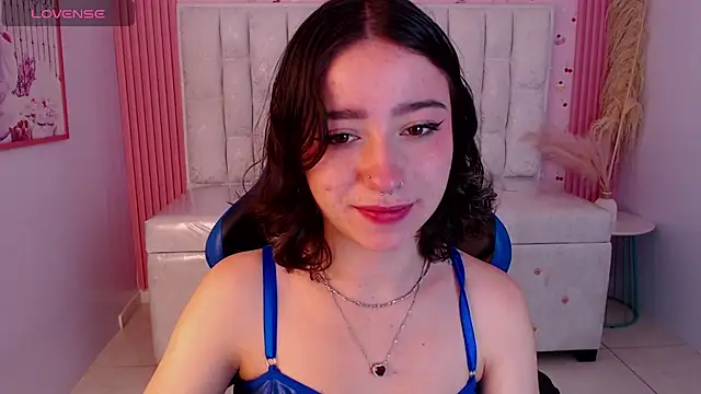 Snapshot of venuss09_s chatting on November 23, 2025, 2:05 pm venuss09 s online show from November 23, 2025, 2:05 pm