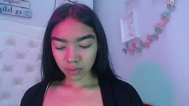 Snapshot of pocahontamoon chatting on September 23, 2025, 1:18 pm pocahontamoon online show from September 23, 2025, 1:18 pm