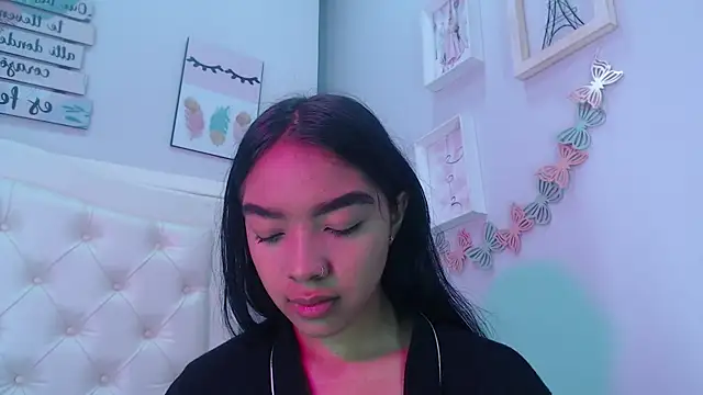 Snapshot of pocahontamoon chatting on September 26, 2025, 1:29 pm pocahontamoon online show from September 26, 2025, 1:29 pm