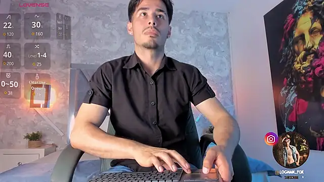 loghan fox online show from October 11, 2025, 3:18 am