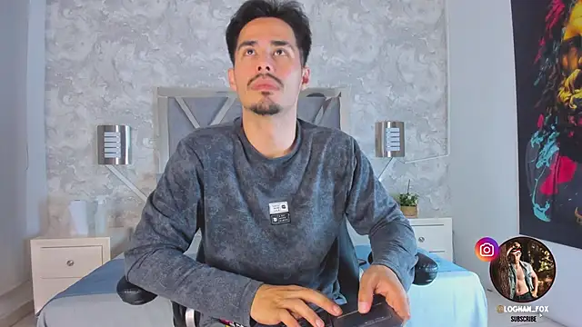 loghan fox online show from September 26, 2025, 3:13 am