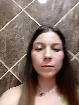 Arianna Moss online show from November 11, 2025, 3:34 am