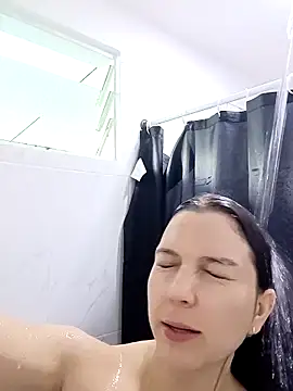 Arianna Moss online show from November 18, 2025, 9:51 pm