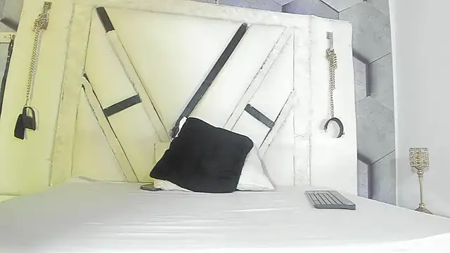 PeterBowel online show from September 20, 2025, 2:49 am