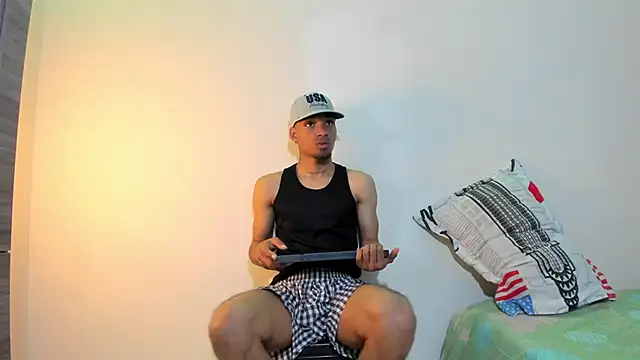 Snapshot of kenan_2601 chatting on November 25, 2025, 9:15 pm kenan 2601 online show from November 25, 2025, 9:15 pm