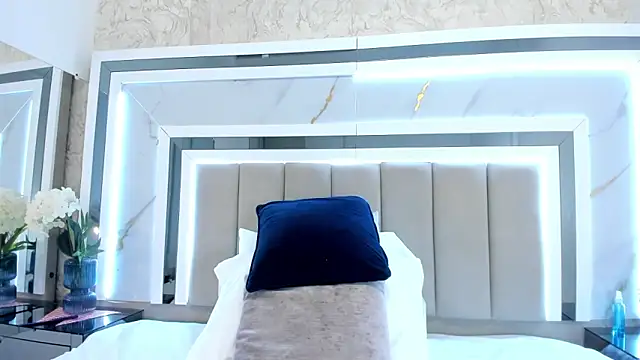 melodycharlotte online show from September 20, 2025, 12:10 pm