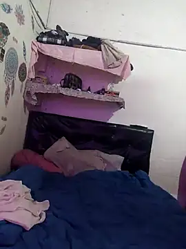 Dulceluz 420 online show from December 3, 2025, 7:08 am