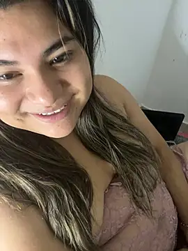 Snapshot of andi03 chatting on September 17, 2025, 4:25 am andi03 online show from September 17, 2025, 4:25 am