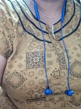 lathikaqueentamil online show from November 5, 2025, 2:14 am