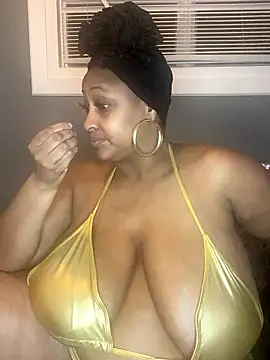 Snapshot of dreameafterdusk chatting on January 18, 2026, 5:11 am dreameafterdusk online show from January 18, 2026, 5:11 am