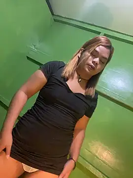 ladymiah online show from February 27, 2026, 8:41 pm