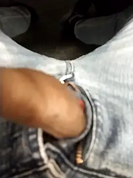 Snapshot of Ajayy01 chatting on November 24, 2025, 4:18 pm Ajayy01 online show from November 24, 2025, 4:18 pm