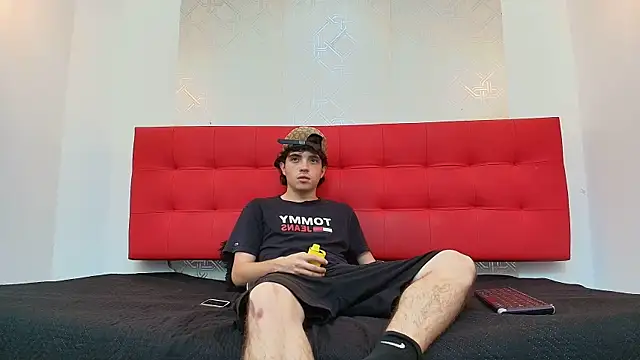 dia fax18 online show from September 18, 2025, 11:57 am