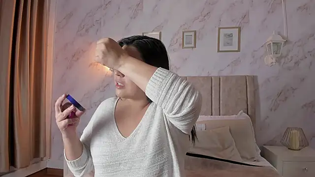 Paula And online show from March 1, 2026, 11:21 am