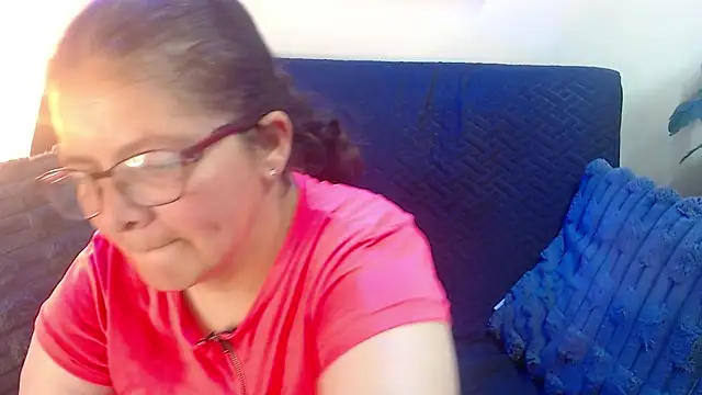 Snapshot of Linda_banks_ chatting on June 27, 2026, 2:06 am Linda banks online show from June 27, 2026, 2:06 am