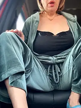 Milena-MilfaXXX online show from March 24, 2026, 4:12 am