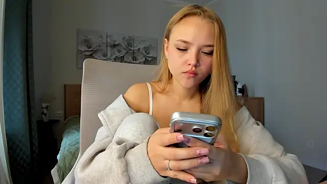 flooora 0 online show from May 24, 2026, 1:38 am