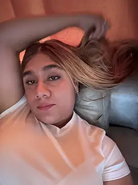 Snapshot of ChannelConnor_ chatting on December 1, 2025, 7:04 pm ChannelConnor online show from December 1, 2025, 7:04 pm