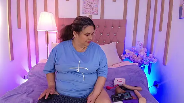 bonny wild online show from March 19, 2026, 8:42 pm