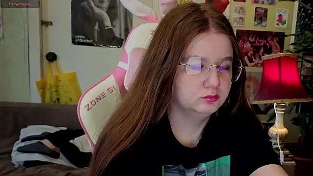 Sienna-Cow online show from October 16, 2025, 12:57 pm