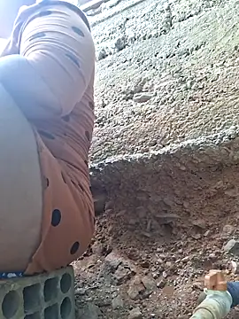 hotmom33 online show from November 4, 2025, 10:52 am