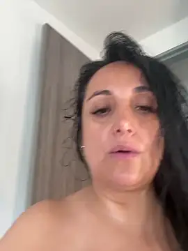 hotadhara01 online show from September 19, 2025, 3:38 pm