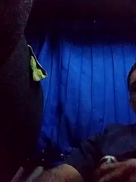 Snapshot of 125Delfin90 chatting on December 19, 2025, 8:17 am 125Delfin90 online show from December 19, 2025, 8:17 am