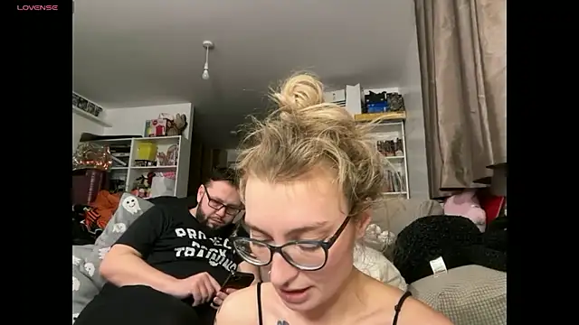 harleyblair online show from February 2, 2026, 11:04 pm