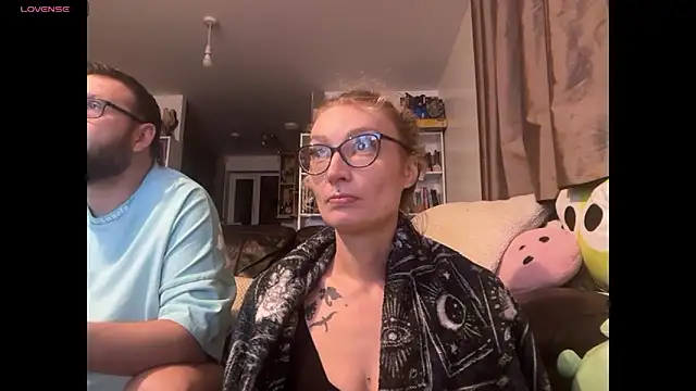 Snapshot of harleyblair chatting on October 28, 2025, 11:14 pm harleyblair online show from October 28, 2025, 11:14 pm