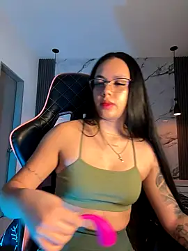 Snapshot of soy_kylebrown chatting on September 13, 2025, 3:45 pm soy kylebrown online show from September 13, 2025, 3:45 pm