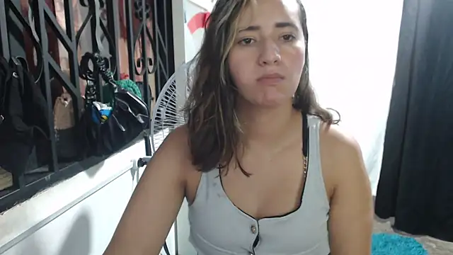 Snapshot of annie_clark2 chatting on November 6, 2025, 9:30 pm annie clark2 online show from November 6, 2025, 9:30 pm