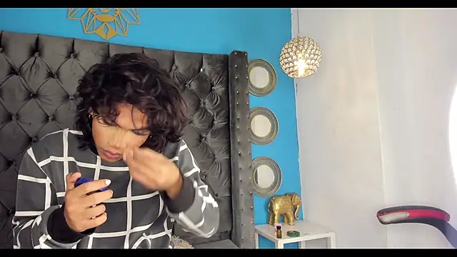 bxby dolls online show from October 7, 2025, 7:31 am