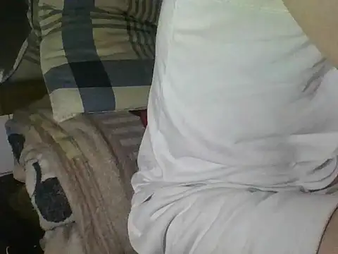 Snapshot of malacobi0 chatting on January 17, 2026, 4:10 pm malacobi0 online show from January 17, 2026, 4:10 pm