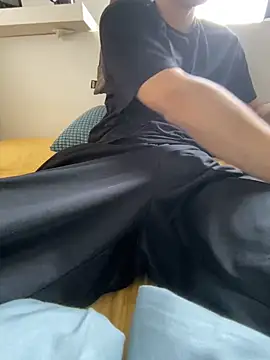 Snapshot of greggts chatting on December 18, 2025, 11:03 am greggts online show from December 18, 2025, 11:03 am