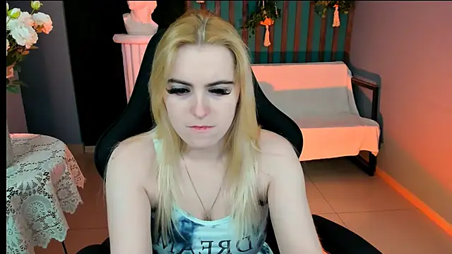 Stef Nicks online show from May 22, 2026, 9:07 am