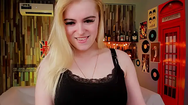 Stef Nicks online show from May 17, 2026, 9:09 am