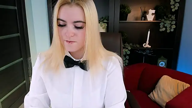 Stef Nicks online show from November 21, 2025, 5:17 am