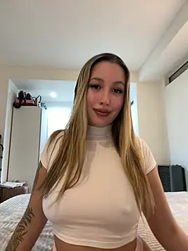 Snapshot of miagarcia250 chatting on July 13, 2026, 2:00 am miagarcia250 online show from July 13, 2026, 2:00 am