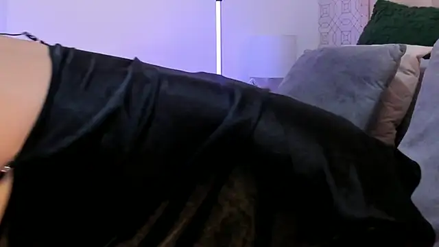 SuccubusDolly online show from November 27, 2025, 8:20 pm