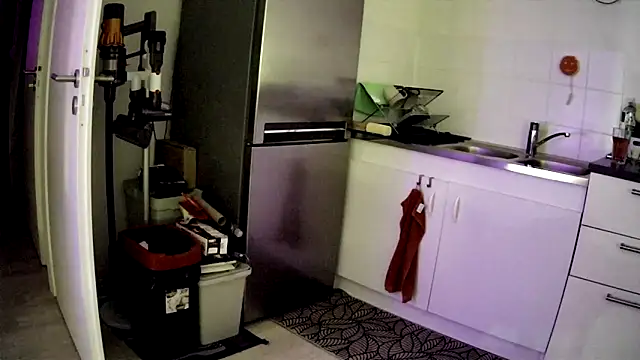 Snapshot of Toysboy67bi chatting on October 15, 2025, 11:57 pm Toysboy67bi online show from October 15, 2025, 11:57 pm