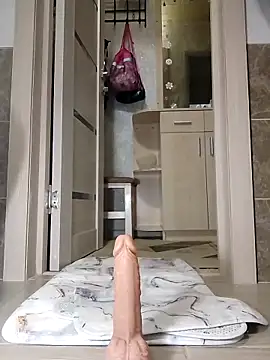 N i k o l a u online show from April 5, 2026, 3:19 pm