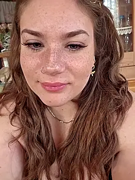 Snapshot of MaeNoir chatting on March 3, 2026, 3:30 pm MaeNoir online show from March 3, 2026, 3:30 pm