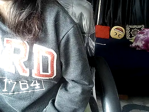 Anaconda-Mall online show from November 17, 2025, 4:44 pm