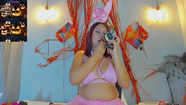 Violet horny05 online show from October 30, 2025, 7:33 pm