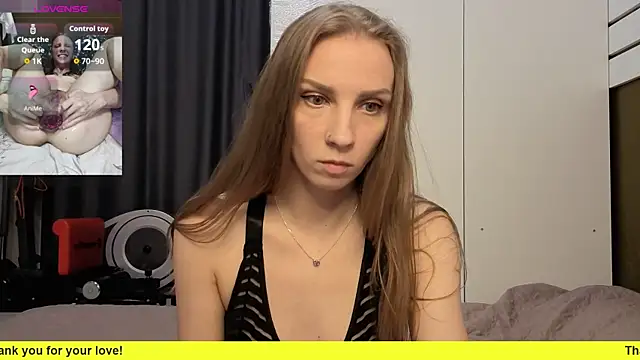 Snapshot of Edena_ chatting on September 25, 2025, 10:16 pm Edena online show from September 25, 2025, 10:16 pm