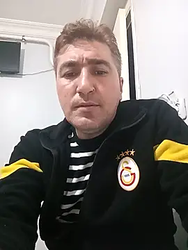 Snapshot of mert0359 chatting on April 4, 2026, 9:43 pm mert0359 online show from April 4, 2026, 9:43 pm