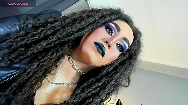 MagnaCumLoader17 online show from November 3, 2025, 9:07 pm